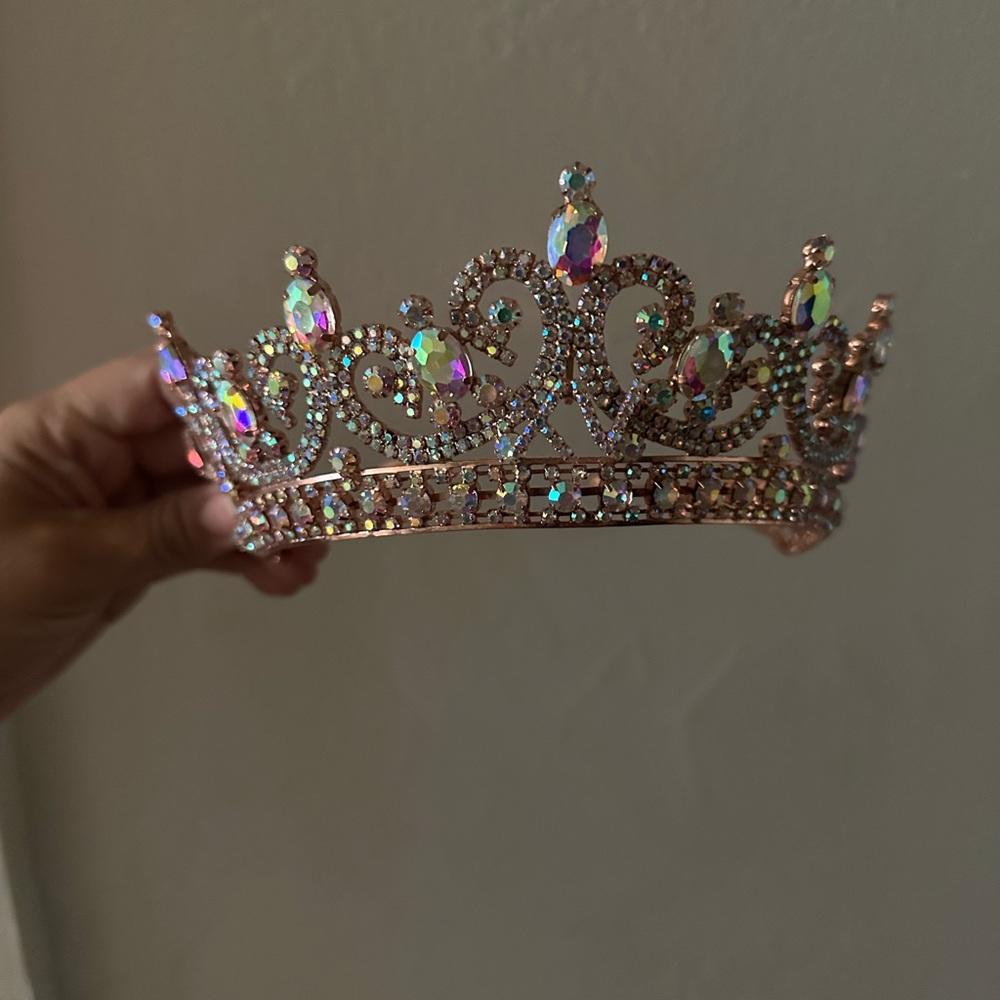 Dazzling Multicolor Rhinestone Crown - Picture 3 of 5